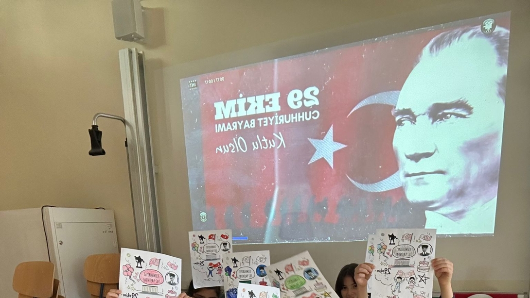 Cumhuriyet Bizimle Yaşıyor ❤️